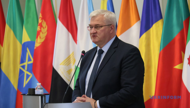 Україна готова обговорювати з партнерами ідею досягнення з РФ не лише «аеропортного» перемир’я - Сибіга