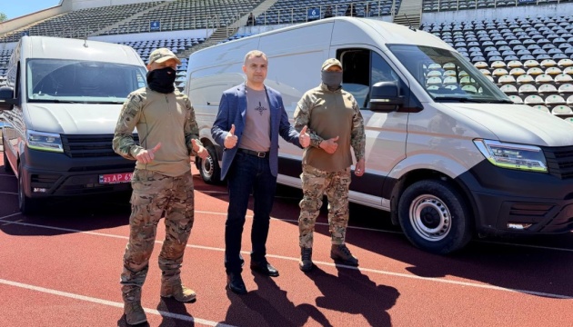 Хмельницький передав підрозділам ССО партію техніки на ₴5 мільйонів