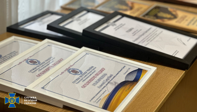 У Житомирі нагородили 13 школярів, які повідомили про спроби вербування росіянами