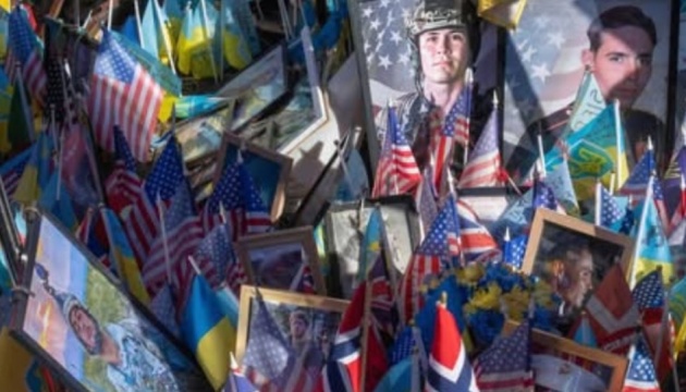 Українка Марія Старожицька закликала увічнити пам’ять загиблих у війні з РФ новозеландців