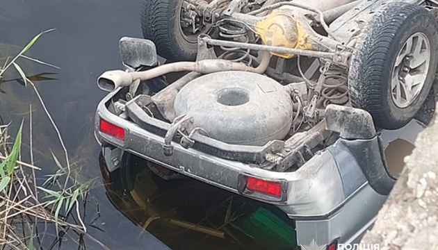Car plunges off bridge in Mykolaiv region, five children among injured