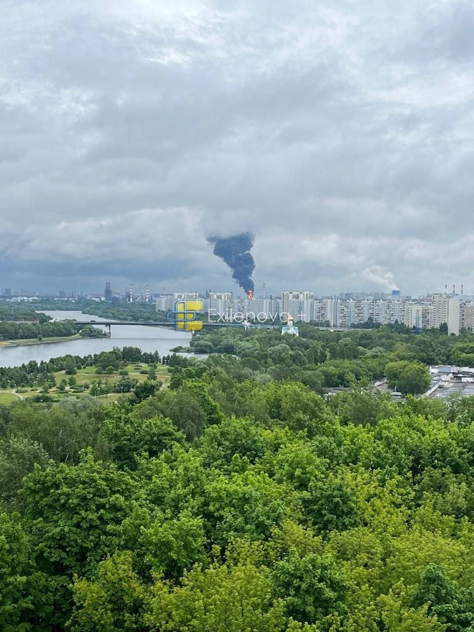 У Москві після атаки горить нафтопереробний завод - ЦПД