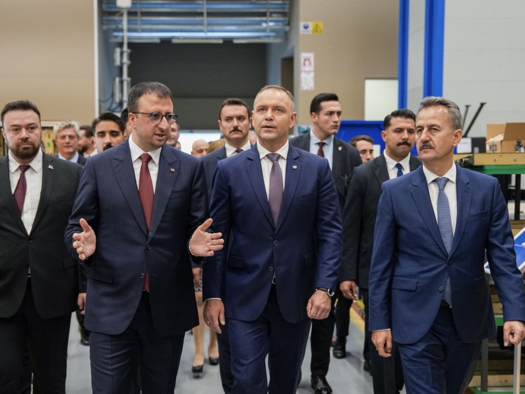 Навроцькому показали турецькі системи РЕБ та ППО