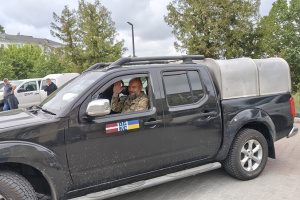 Громада латвійського міста Огре передала 26 автомобілів для українських військових