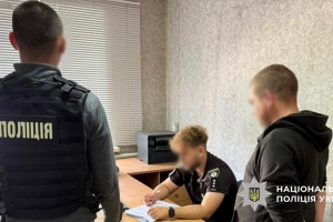 Two military recruitment officers in Dnipro suspended after throwing ill man out of vehicle