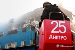 У Дніпрі російський дрон знищив складський центр великого постачальника супермаркетів