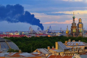 У Петербурзі після атаки дронів горить найбільший нафтовий термінал РФ на Балтиці - ЗМІ