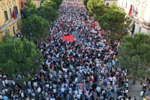 В Албанії пройшли масові протести через проєкт люксового курорту, пов’язаного із зятем Трампа