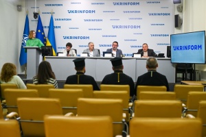 До ПЦУ перейшли майже 2 тисячі релігійних громад - Єленський