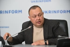 Більшість українців підтримує розрив зв'язків з російською церквою та санкції проти її керівництва