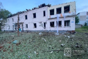 Росіяни завдали удару по Чугуєву - двоє постраждалих, пошкоджений навчальний заклад