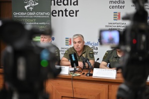 Туристичний сезон: на Закарпатті прогнозують значні черги на кордоні в червні