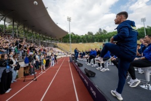 Понад 5000 уболівальників відвідали тренування збірної України у Львові
