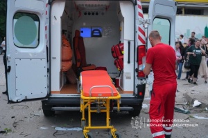 Удар РФ по Запоріжжю: загинула жінка, 11 людей поранені