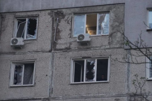 Russian drones attacking Zaporizhzhia: Apartment building damaged, casualties reported