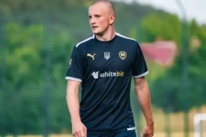 ФК «Металіст 1925» не подовжив контракт із захисником Кравцем