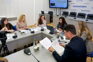 Ейджизм в українських медіа: стереотипи та реальний досвід