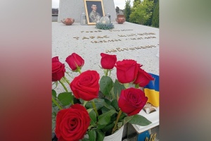 На Львівщині осквернили могилу Героя України Тараса Матвіїва