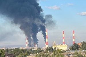 Куйбишевський НПЗ призупинив переробку нафти після атаки дронів - Reuters