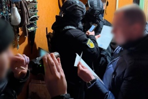 В організації шахрайської схеми з «автівками для ЗСУ» підозрюють 18-річного киянина
