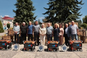 Polish partners deliver 20 generators to community in Vinnytsia region