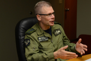 Russia spending vast resources for very limited gains – Canadian general