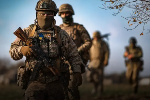 Російська пропаганда поширює ШІ-фейки про «Контракт 18–24»