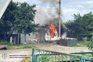 Enemies shell village in Zaporizhzhia region: Houses damaged, fire breaks out