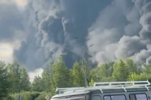L'Ukraine frappe l'une des plus grandes usines chimiques russes dans la région de Toula et une infrastructure pétrolière dans la région de Iaroslavl