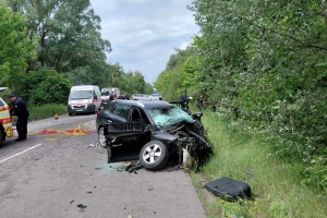 На Львівщині сталася смертельна ДТП: загинула жінка, травмовані двоє дітей