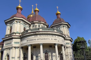 Удар по Дніпру: балістика пошкодила Будинок органної музики, басейн та гімназію 