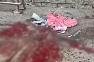 Russians strike near supermarket in Kherson with drone; four people injured