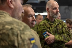 Сирський та естонський колега відвідали військових на південному сході України