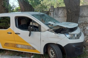 Russian drone strikes Ukrposhta vehicle in Nikopol, one person injured