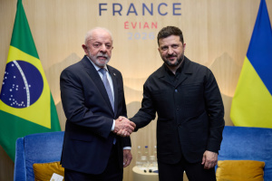 ゼレンシキー宇大統領、ルーラ・ブラジル大統領と戦争終結を協議