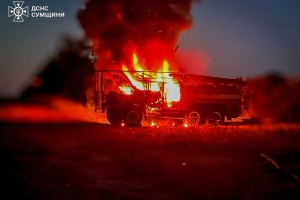 Росіяни завдали повторного удару по рятувальниках під час гасіння пожежі на Сумщині