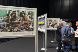 Na konferencji odbudowy w Gdańsku otwarto wystawę zdjęć Ukrinformu i PAP

