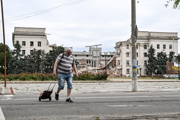 Les bombardements russes font un mort et neuf blessés en 24 heures dans la région de Kherson