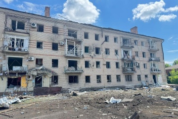 ロシア軍、ウクライナ東部スロヴヤンシクを空爆 住民３名が負傷