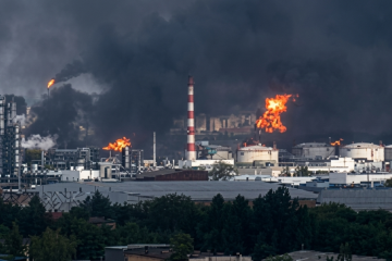 L'Ukraine frappe de plein fouet la raffinerie de Moscou pour la deuxième fois en une semaine
