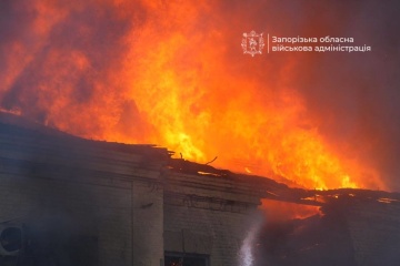 Großbrand in Saporischschja nach russischem Angriff - es gibt sieben Verletzte  