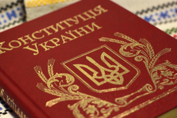 L’Ukraine célèbre le 30e anniversaire de sa Constitution