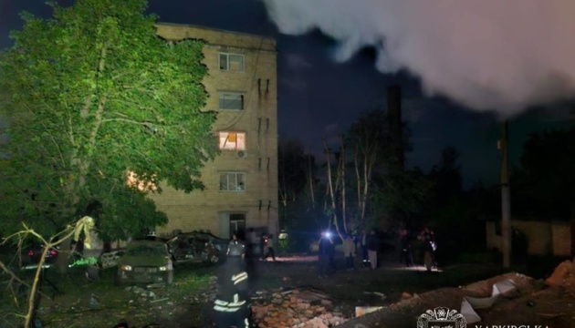 Ворог завдав ударів по двох районах Харкова, є постраждалі