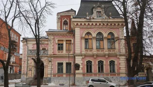 Суд повторно розгляне справу про право власності на «пряниковий будинок» у Харкові