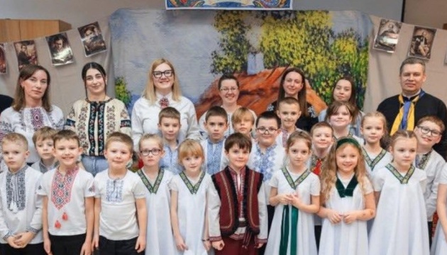 Школа ім. Тараса Шевченка в Будапешті оголосила набір учнів до двомовних класів