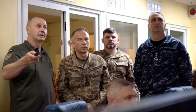 Сирський перевірив роботу ППО на півдні та дав доручення військовим