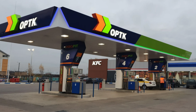 У Москві та Петербурзі ввели обмеження на продаж бензину