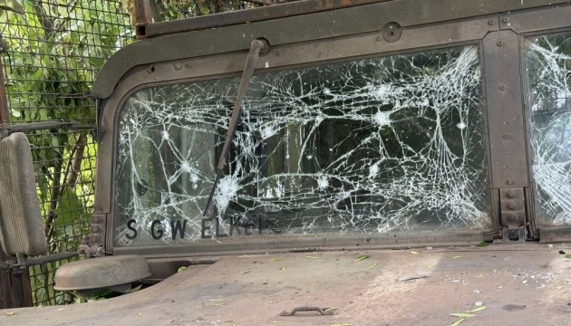 На Дніпропетровщині від удару російського дрона по автівці постраждали журналістка і військові