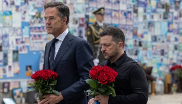 Zelensky, Rutte honor fallen Ukrainian warriors in Kyiv