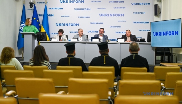 До ПЦУ перейшли майже 2 тисячі релігійних громад - Єленський